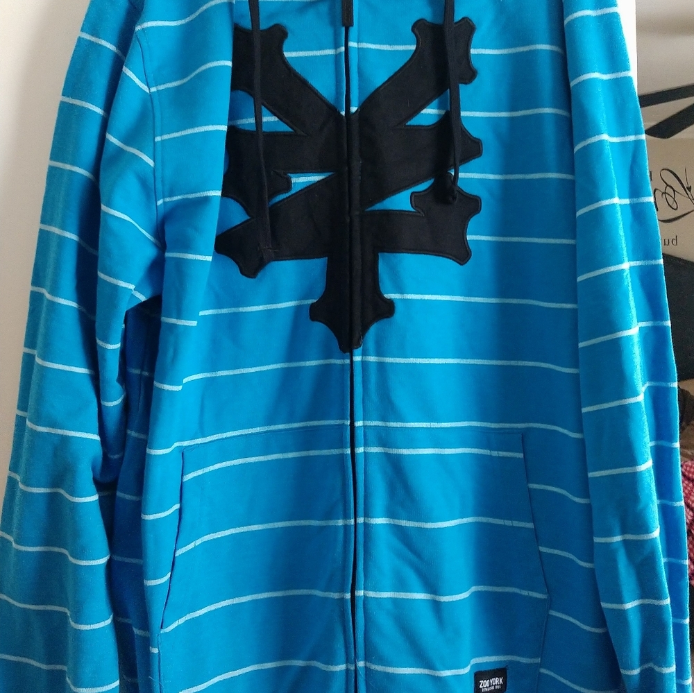 Zoo York Men's size Large hoodie